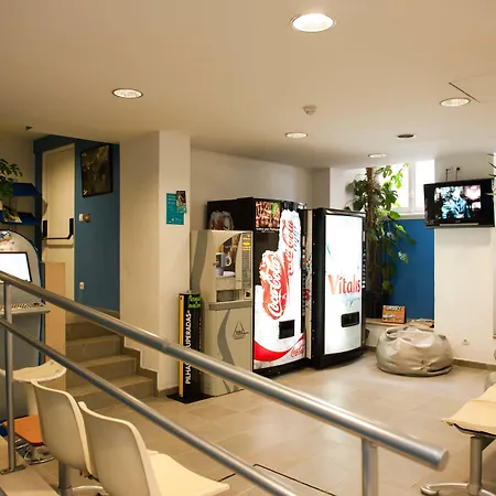 Hi - De Juventude Hostel *