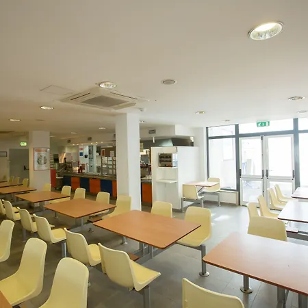 Hi - De Juventude Hostel *