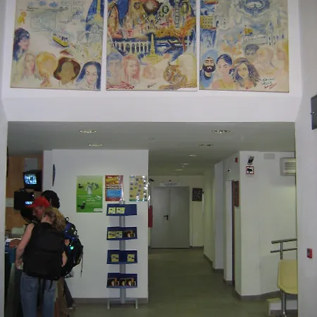 Hostal Hi - De Juventude