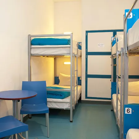 Vandrarhem Hi - De Juventude *