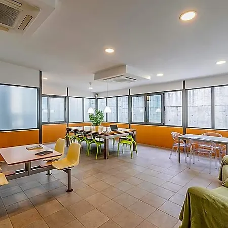 Hostal Hi - De Juventude