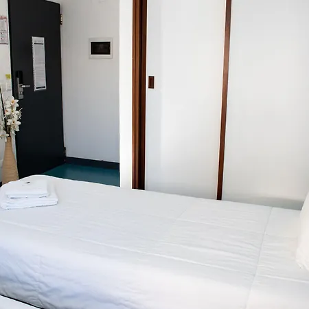 Hi - De Juventude Hostel *